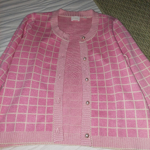 Sweater - Picture 3 of 5